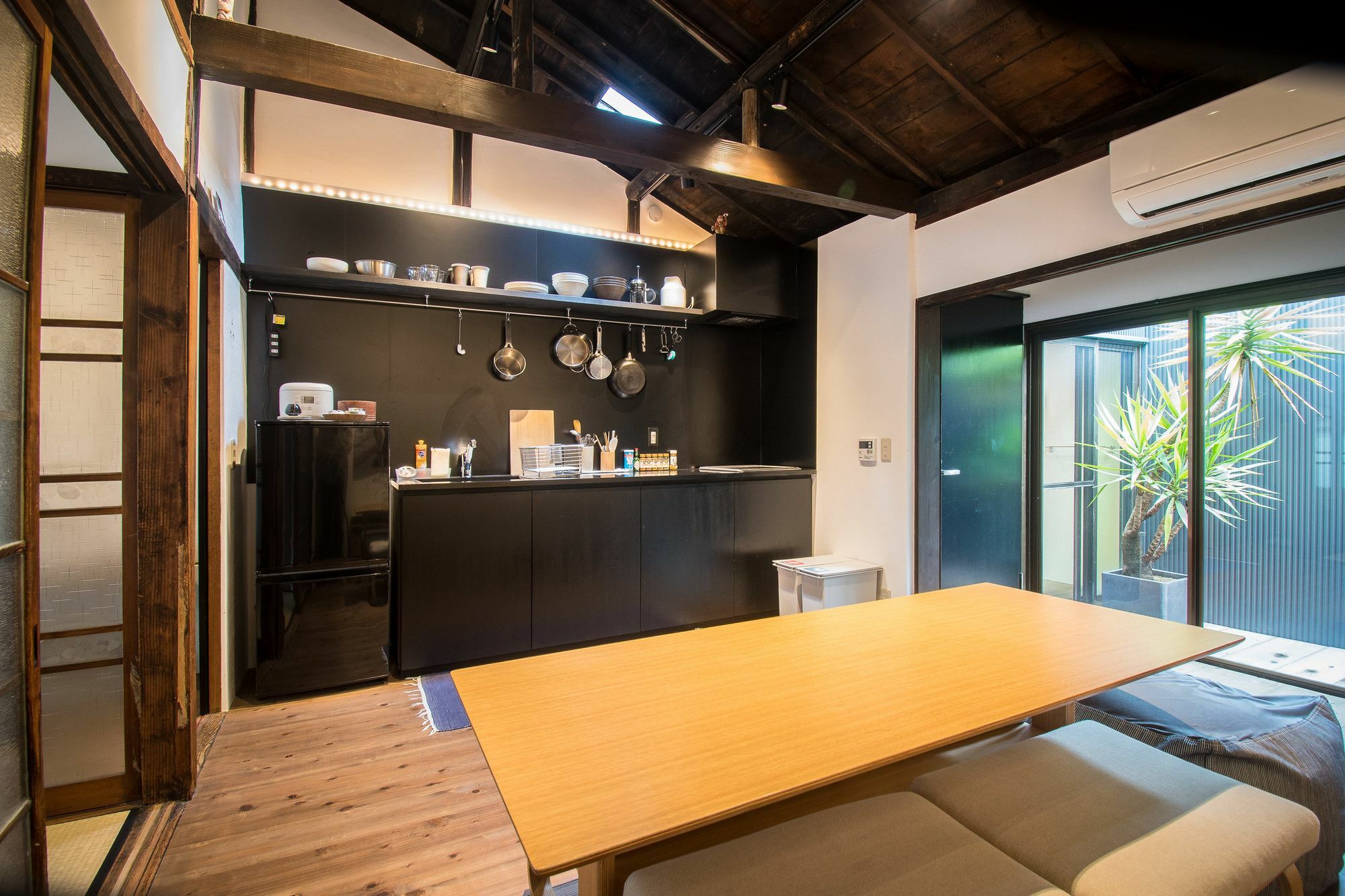 The Black House Kyoto Exterior photo